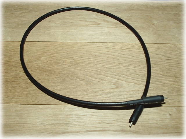 Picture is of the 1m Digital cable in 'The Silver Bullet' Plugs